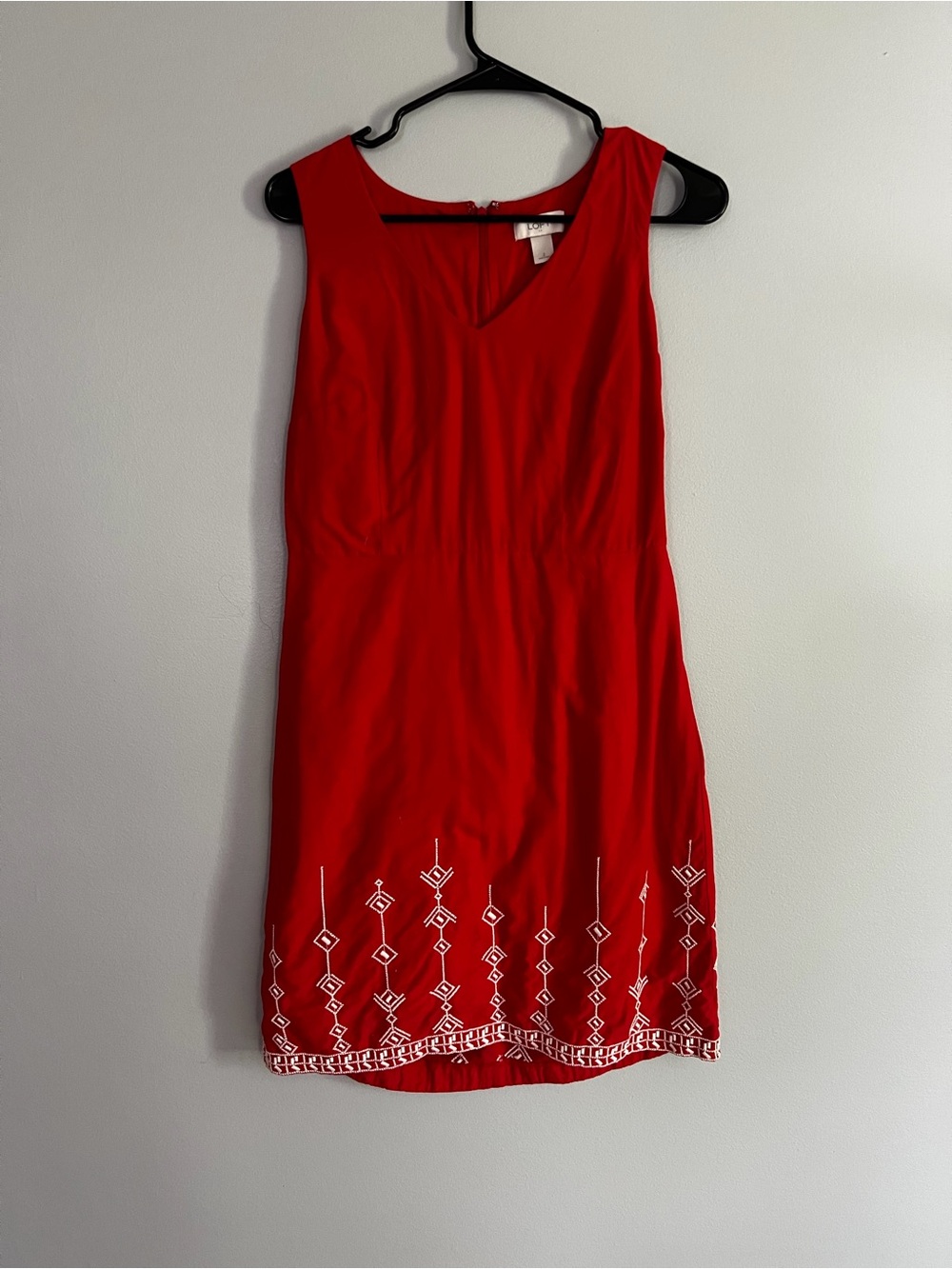 LOFT Size 2 Red Cotton Sleeveless Dress White Embroidered Hem